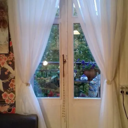 Gozy With Balcony In The Heart Of Kalamaja Tallin