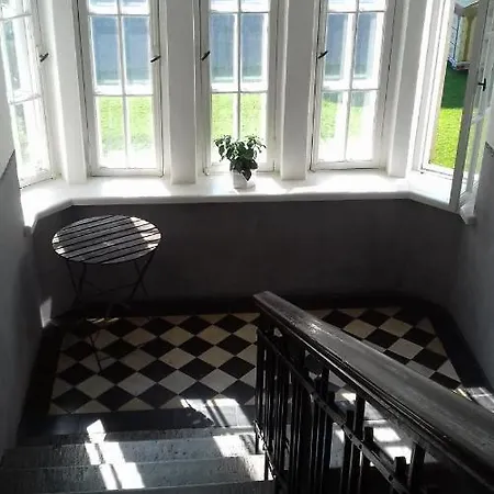 Апартаменты Gozy With Balcony In The Heart Of Kalamaja Таллин